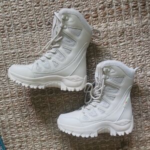 Women's Winter Lace-Up Boots - Light Gray